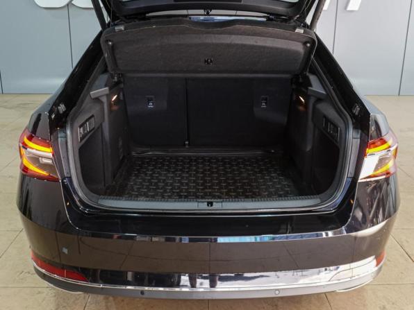 Skoda Superb IV с пробегом 2024 года, цена 2 979 000 рублей, 47256 км, лифтбек, Автокод Объявления
