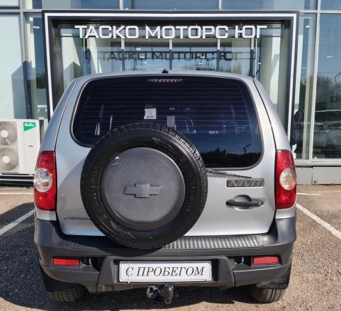 Chevrolet Niva I Рестайлинг с пробегом 2016 года, цена 697 100 рублей, 102446 км, внедорожник, Автокод Объявления