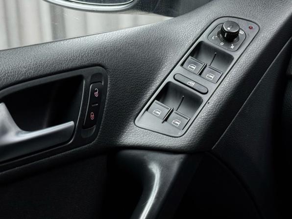 Volkswagen Tiguan I Рестайлинг с пробегом 2013 года, цена 1 399 000 рублей, 144393 км, внедорожник, Автокод Объявления