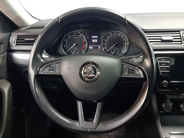 Skoda Superb III с пробегом 2019 года, цена 2 000 000 рублей, 85283 км, лифтбек, Автокод Объявления