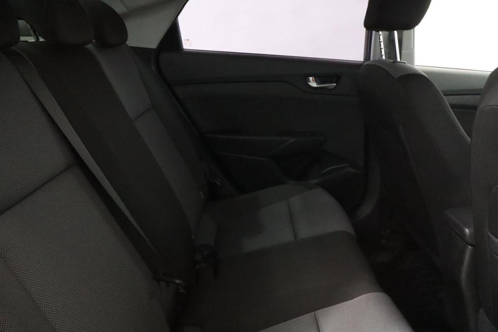Hyundai Solaris II Санкт-Петербург  - изображение 12