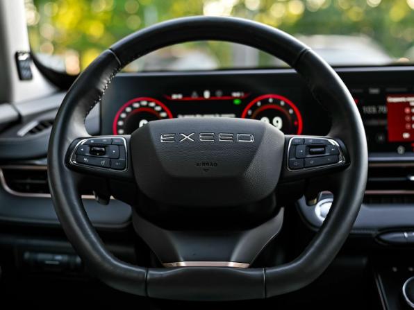 Exeed LX I Рестайлинг с пробегом 2023 года, цена 1 825 000 рублей, 39649 км, внедорожник, Автокод Объявления