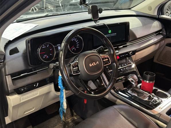 Kia Carnival IV с пробегом 2023 года, цена 3 950 000 рублей, 94000 км, минивэн, Автокод Объявления