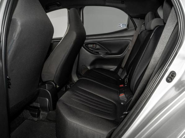 Toyota Yaris IV с пробегом 2021 года, цена 1 070 500 рублей, 100650 км, хэтчбек, Автокод Объявления