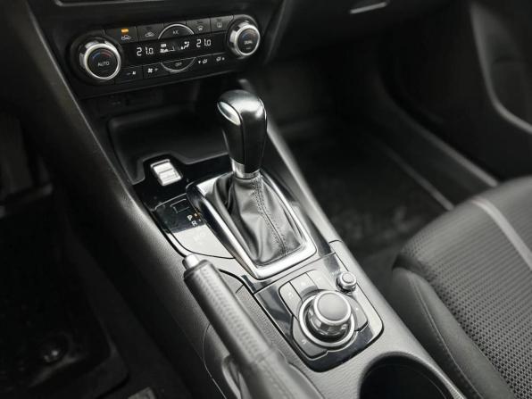 Mazda 3 III (BM) Рестайлинг с пробегом 2017 года, цена 1 449 000 рублей, 150206 км, седан, Автокод Объявления