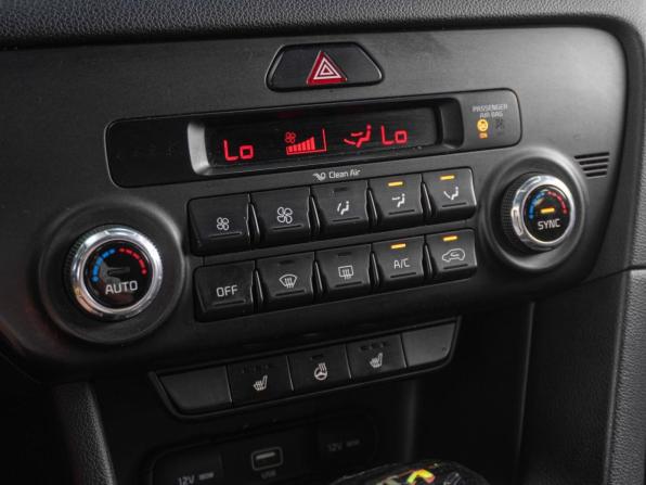 Kia Sportage IV Рестайлинг с пробегом 2020 года, цена 2 499 000 рублей, 83268 км, внедорожник, Автокод Объявления