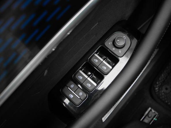 Geely Monjaro I с пробегом 2024 года, цена 3 360 000 рублей, 46860 км, внедорожник, Автокод Объявления
