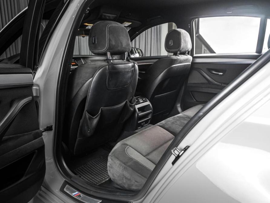 BMW 5 серии VI (F10/F11/F07) Рестайлинг Тюмень  - изображение 18