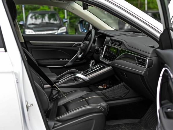 Geely Atlas Pro с пробегом 2023 года, цена 2 030 000 рублей, 59061 км, внедорожник, Автокод Объявления