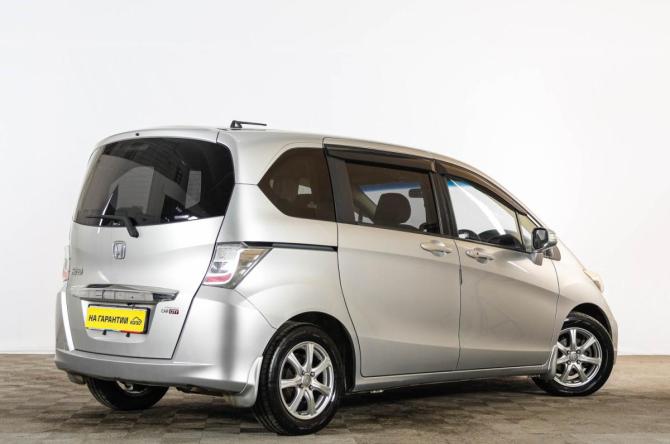 Honda Freed I Рестайлинг с пробегом 2012 года, цена 1 159 000 рублей, 147000 км, компактвэн, Автокод Объявления