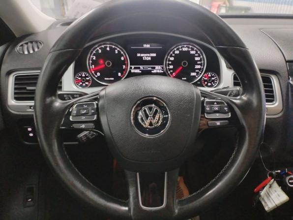 Volkswagen Touareg II Рестайлинг с пробегом 2014 года, цена 2 480 000 рублей, 191450 км, внедорожник, Автокод Объявления