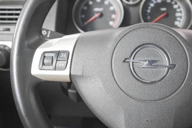 Opel Astra H Рестайлинг с пробегом 2007 года, цена 399 000 рублей, 219086 км, хэтчбек, Автокод Объявления