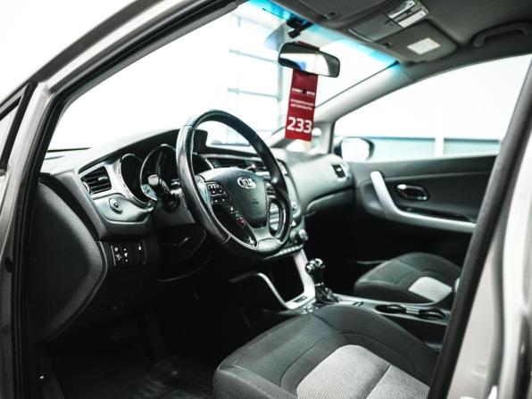 Kia Ceed II Рестайлинг с пробегом 2016 года, цена 1 279 000 рублей, 110089 км, хэтчбек, Автокод Объявления