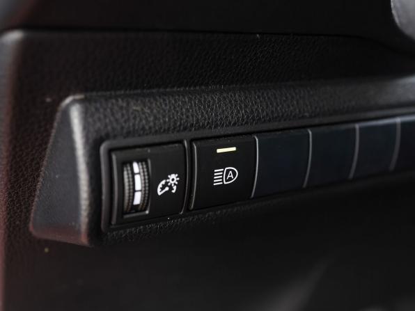 Toyota Corolla XII (E210) с пробегом 2019 года, цена 1 859 000 рублей, 93397 км, хэтчбек, Автокод Объявления