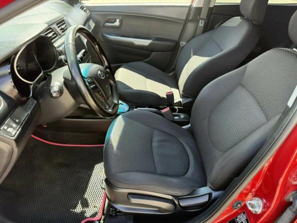 Kia Rio III Рестайлинг с пробегом 2015 года, цена 975 200 рублей, 111200 км, хэтчбек, Автокод Объявления