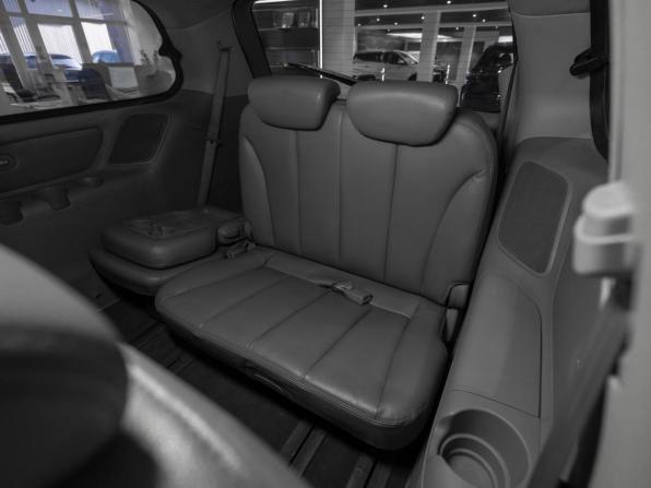 Kia Carnival II с пробегом 2010 года, цена 975 000 рублей, 293569 км, минивэн, Автокод Объявления