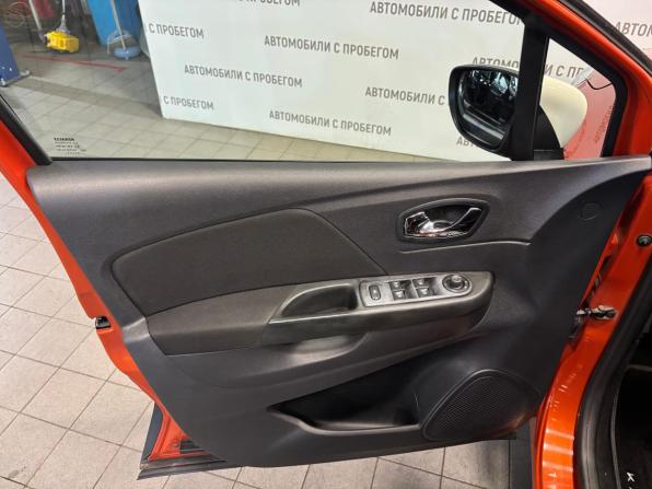Renault Kaptur I с пробегом 2016 года, цена 1 299 000 рублей, 108342 км, внедорожник, Автокод Объявления