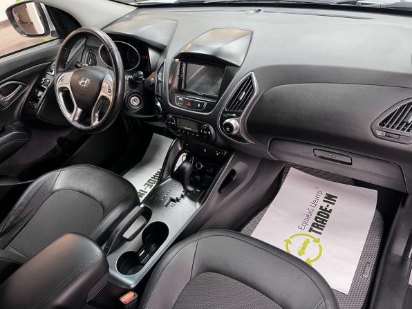Hyundai ix35 I Рестайлинг с пробегом 2015 года, цена 1 295 000 рублей, 220592 км, внедорожник, Автокод Объявления