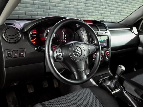 Suzuki Grand Vitara II с пробегом 2006 года, цена 1 050 000 рублей, 71885 км, внедорожник, Автокод Объявления