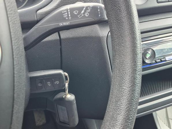 Skoda Roomster I Рестайлинг с пробегом 2011 года, цена 599 000 рублей, 223746 км, минивэн, Автокод Объявления