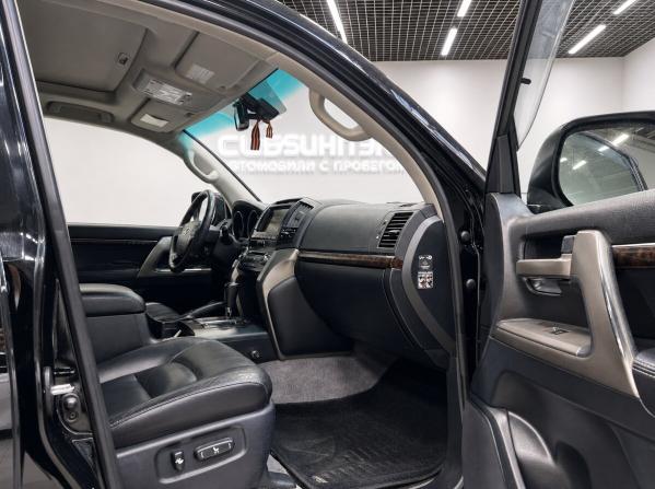 Toyota Land Cruiser 200 Series с пробегом 2011 года, цена 3 700 000 рублей, 232678 км, внедорожник, Автокод Объявления