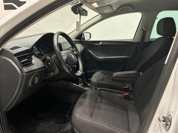 Skoda Rapid II с пробегом 2021 года, цена 1 629 000 рублей, 99261 км, лифтбек, Автокод Объявления