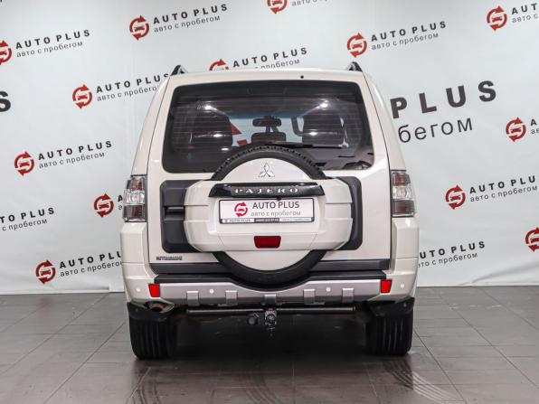 Mitsubishi Pajero IV Рестайлинг 1 с пробегом 2014 года, цена 1 899 000 рублей, 147811 км, внедорожник, Автокод Объявления