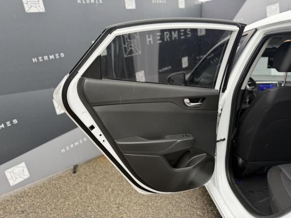 Hyundai Solaris II Рестайлинг с пробегом 2021 года, цена 1 606 000 рублей, 71749 км, седан, Автокод Объявления