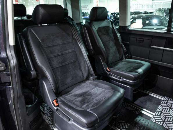 Volkswagen Multivan T6 с пробегом 2019 года, цена 3 400 000 рублей, 182217 км, минивэн, Автокод Объявления