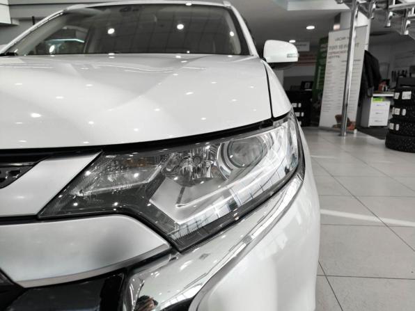 Mitsubishi Outlander III Рестайлинг 3 с пробегом 2018 года, цена 2 450 000 рублей, 75782 км, внедорожник, Автокод Объявления
