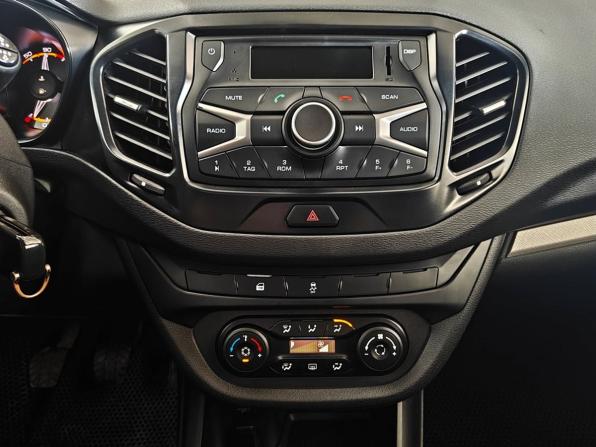 Lada (ВАЗ) Vesta I с пробегом 2019 года, цена 1 075 000 рублей, 97100 км, универсал, Автокод Объявления