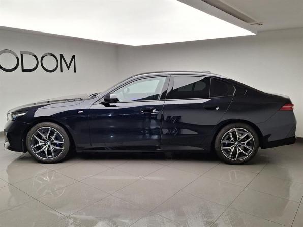 BMW 5 серии VIII (G60/G61/G68) с пробегом 2025 года, цена 9 200 000 рублей, 4510 км, седан, Автокод Объявления