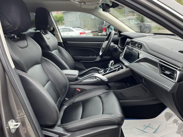 Geely Atlas Pro с пробегом 2023 года, цена 2 225 000 рублей, 28200 км, внедорожник, Автокод Объявления