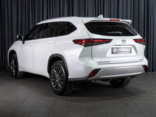 Toyota Highlander IV (XU70) с пробегом 2025 года, цена 5 779 000 рублей, 117 км, внедорожник, Автокод Объявления