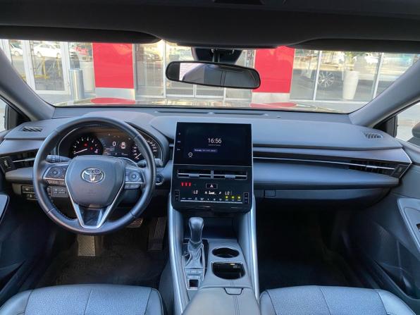 Toyota Avalon V с пробегом 2022 года, цена 3 599 000 рублей, 111118 км, седан, Автокод Объявления