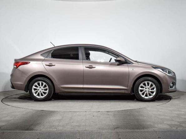 Hyundai Solaris II с пробегом 2019 года, цена 1 190 000 рублей, 135000 км, седан, Автокод Объявления