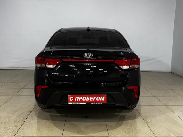 Kia Rio IV с пробегом 2018 года, цена 1 390 000 рублей, 113941 км, седан, Автокод Объявления