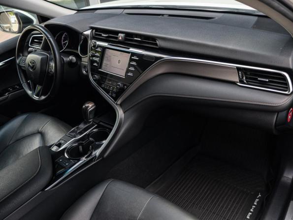 Toyota Camry VIII (XV70) с пробегом 2018 года, цена 2 229 000 рублей, 110444 км, седан, Автокод Объявления