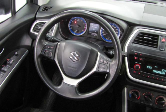 Suzuki SX4 II (S-Cross) с пробегом 2014 года, цена 970 000 рублей, 186707 км, хэтчбек, Автокод Объявления