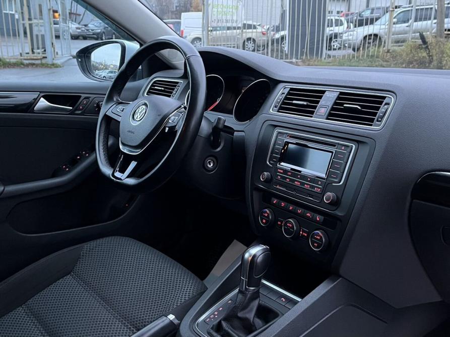 Volkswagen Jetta VI Рестайлинг Мурманск  - изображение 12