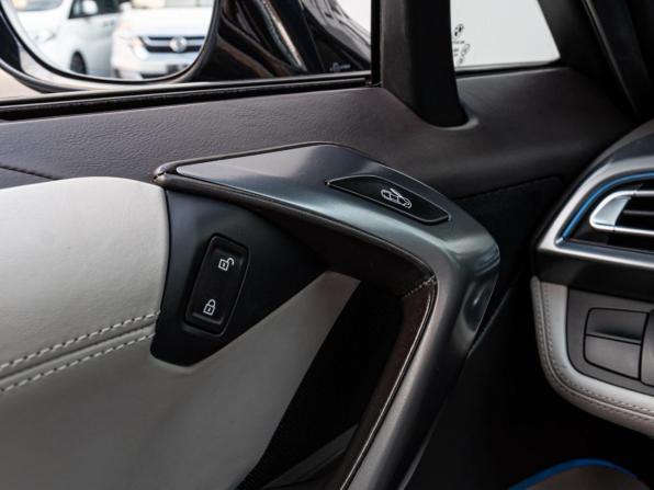 BMW i8 I с пробегом 2014 года, цена 6 450 000 рублей, 124731 км, купе, Автокод Объявления