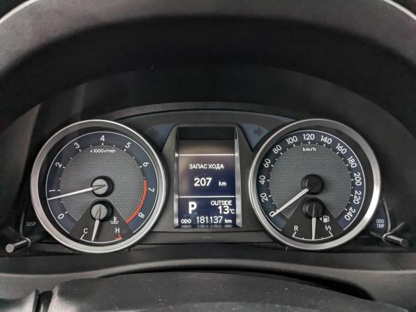Toyota Auris II с пробегом 2013 года, цена 1 095 000 рублей, 181135 км, хэтчбек, Автокод Объявления