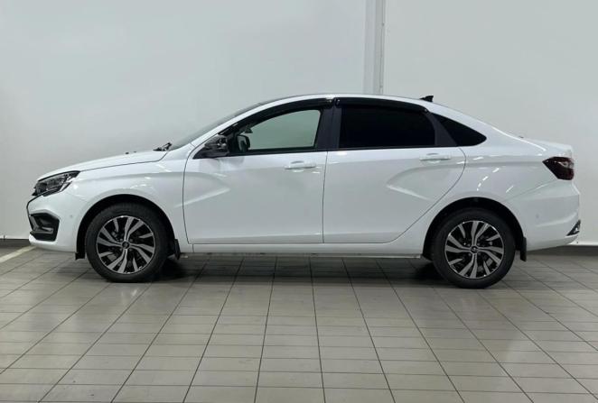 Lada (ВАЗ) Vesta I Рестайлинг (NG) с пробегом 2025 года, цена 1 700 000 рублей, 4459 км, седан, Автокод Объявления