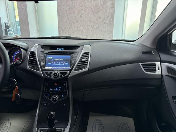 Hyundai Elantra V (MD) с пробегом 2014 года, цена 1 045 000 рублей, 172995 км, седан, Автокод Объявления