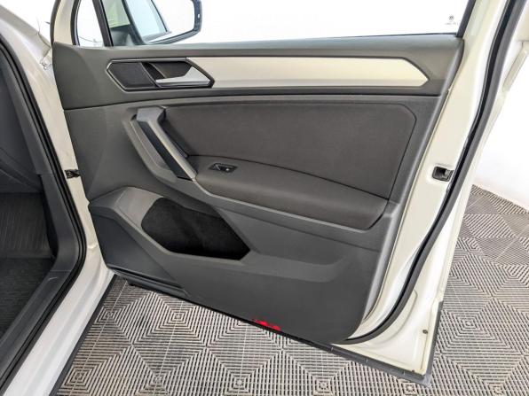 Volkswagen Tiguan II с пробегом 2017 года, цена 1 850 000 рублей, 111549 км, внедорожник, Автокод Объявления