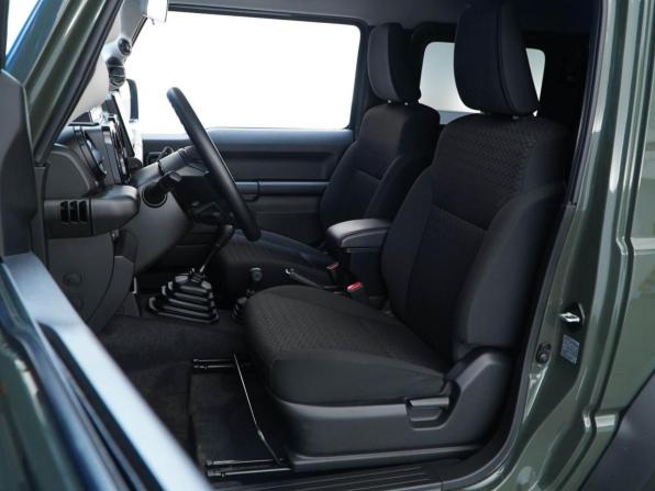 Suzuki Jimny IV с пробегом 2021 года, цена 3 953 055 рублей, 12654 км, внедорожник, Автокод Объявления