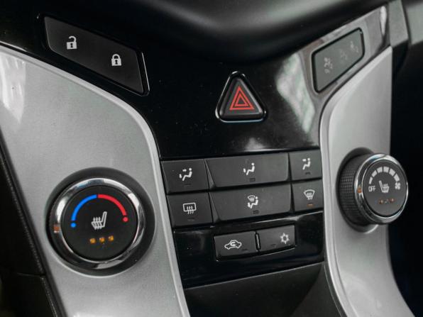 Chevrolet Cruze I Рестайлинг с пробегом 2013 года, цена 750 000 рублей, 165306 км, хэтчбек, Автокод Объявления