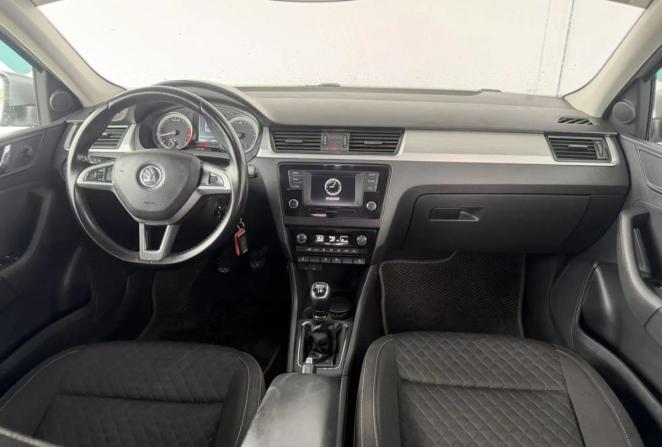 Skoda Rapid I с пробегом 2016 года, цена 935 000 рублей, 152293 км, лифтбек, Автокод Объявления