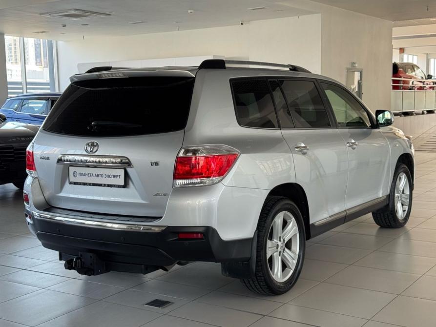 Toyota Highlander II (XU40) Рестайлинг Челябинск  - изображение 4