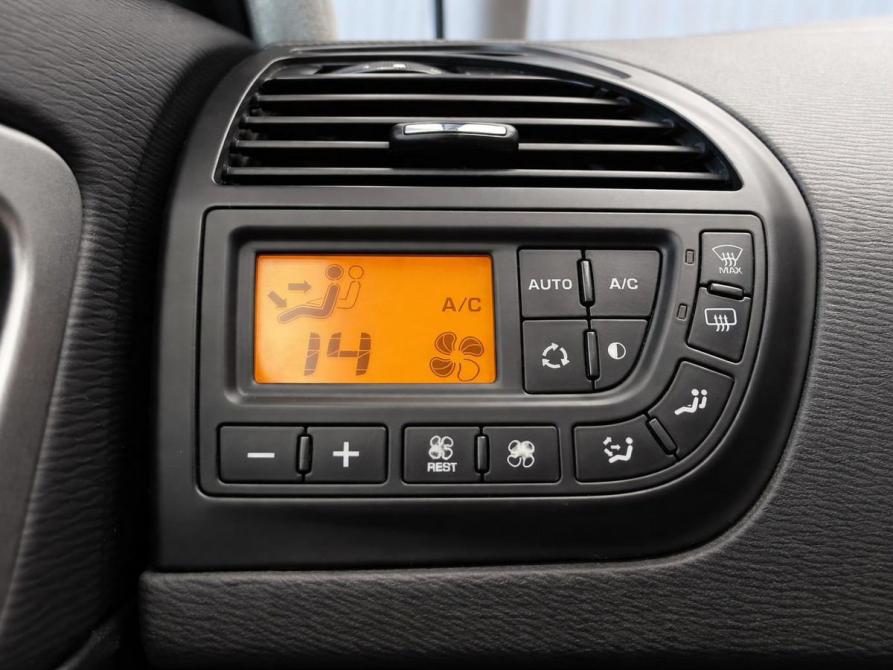 Citroen C4 Picasso I Пермь  - изображение 12